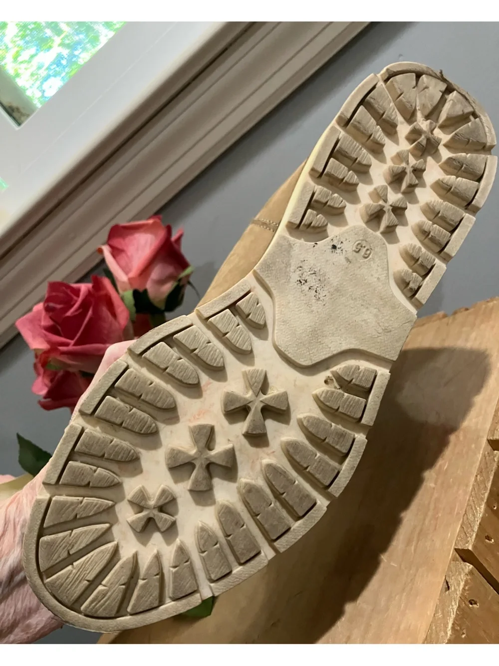 Alpine Design Ortholite woman size 6.5 suede boots